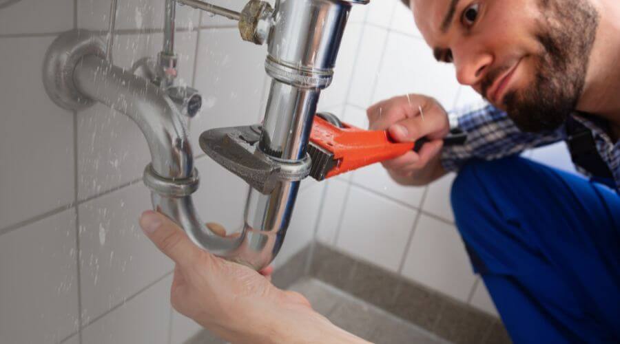 Local expert plumbing services in Ora, IN